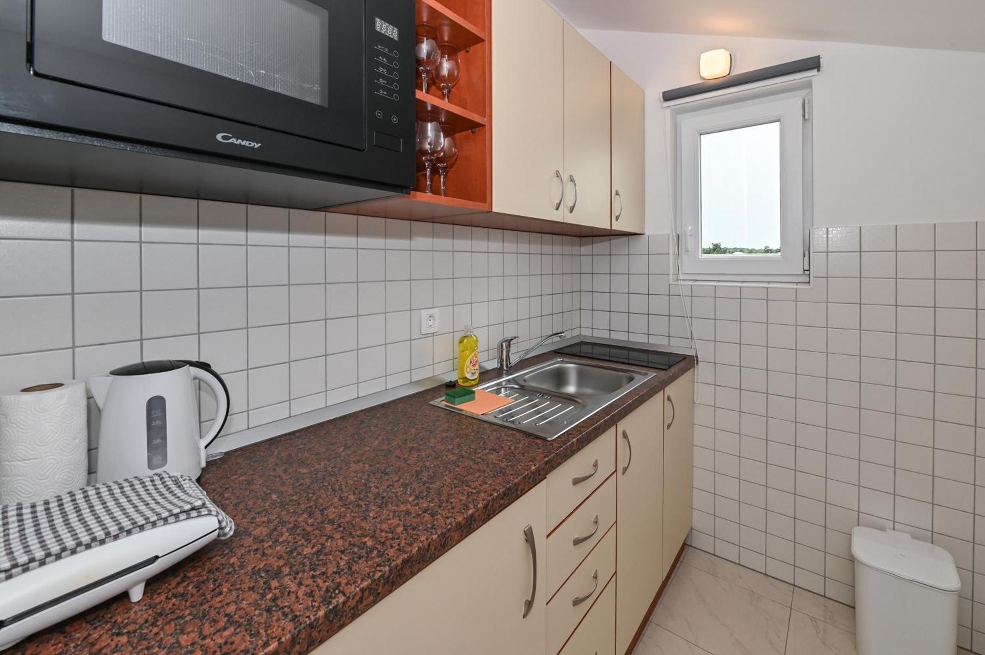 Seagull Pool Apartments & Studios Новаля Екстериор снимка