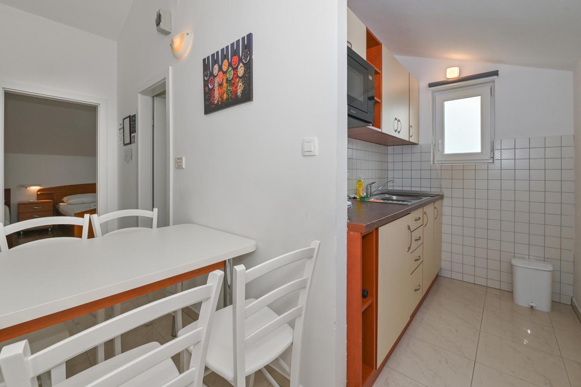 Seagull Pool Apartments & Studios Новаля Екстериор снимка