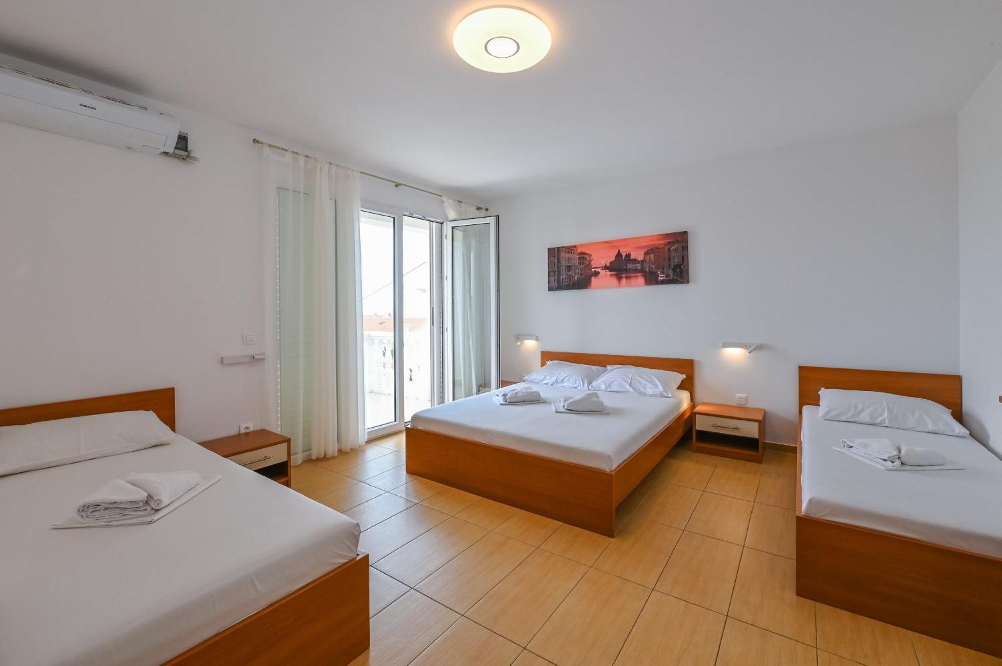 Seagull Pool Apartments & Studios Новаля Екстериор снимка