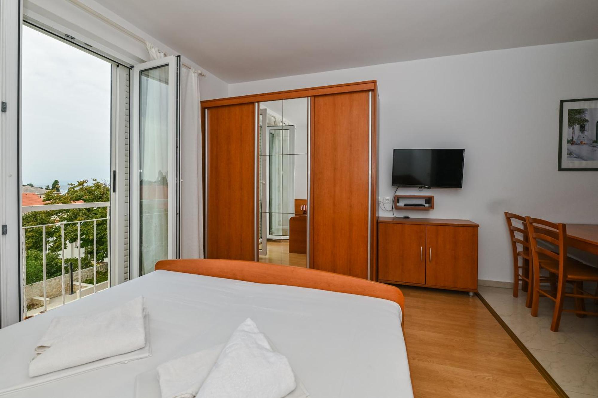 Seagull Pool Apartments & Studios Новаля Стая снимка