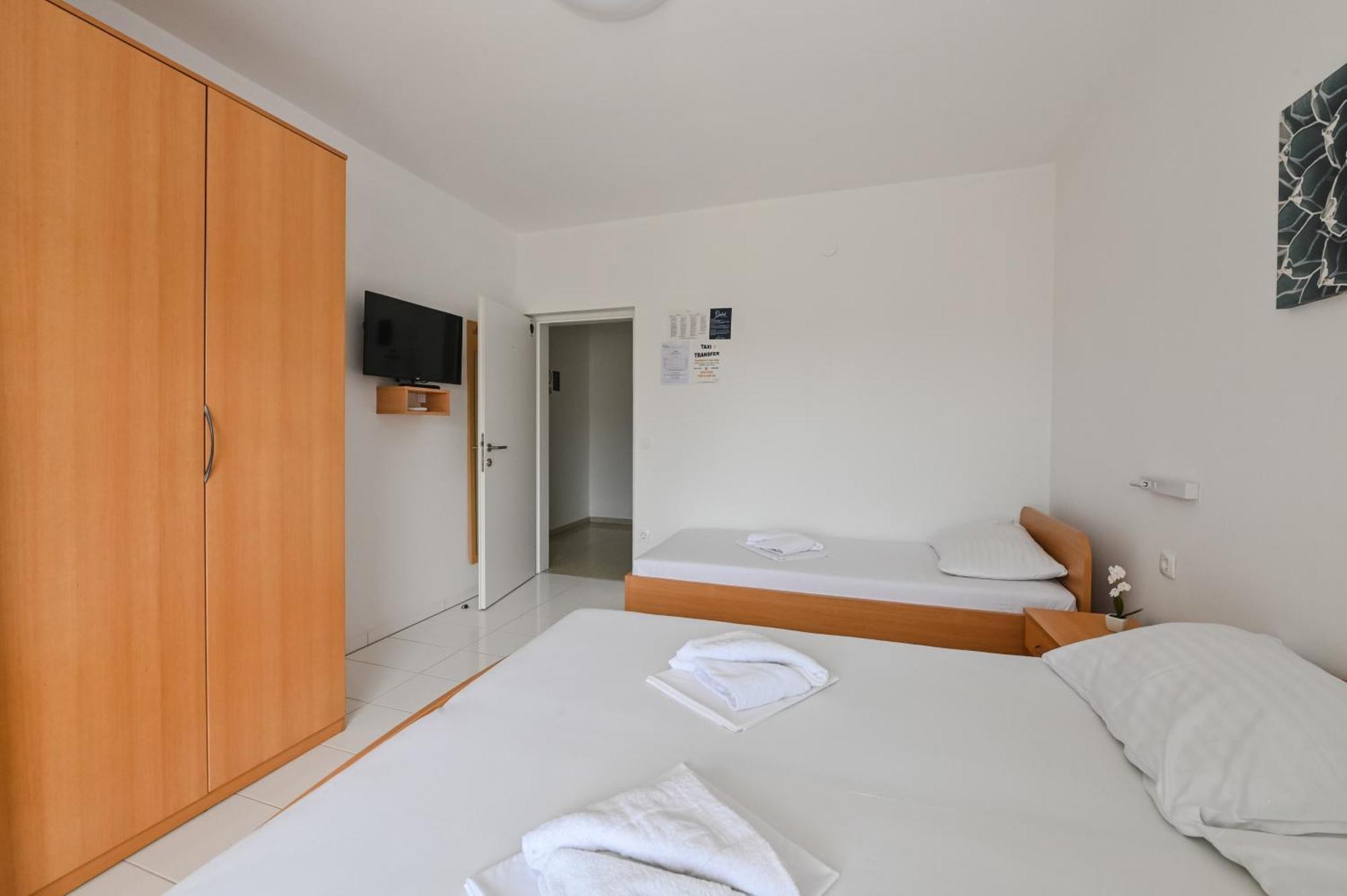 Seagull Pool Apartments & Studios Новаля Стая снимка
