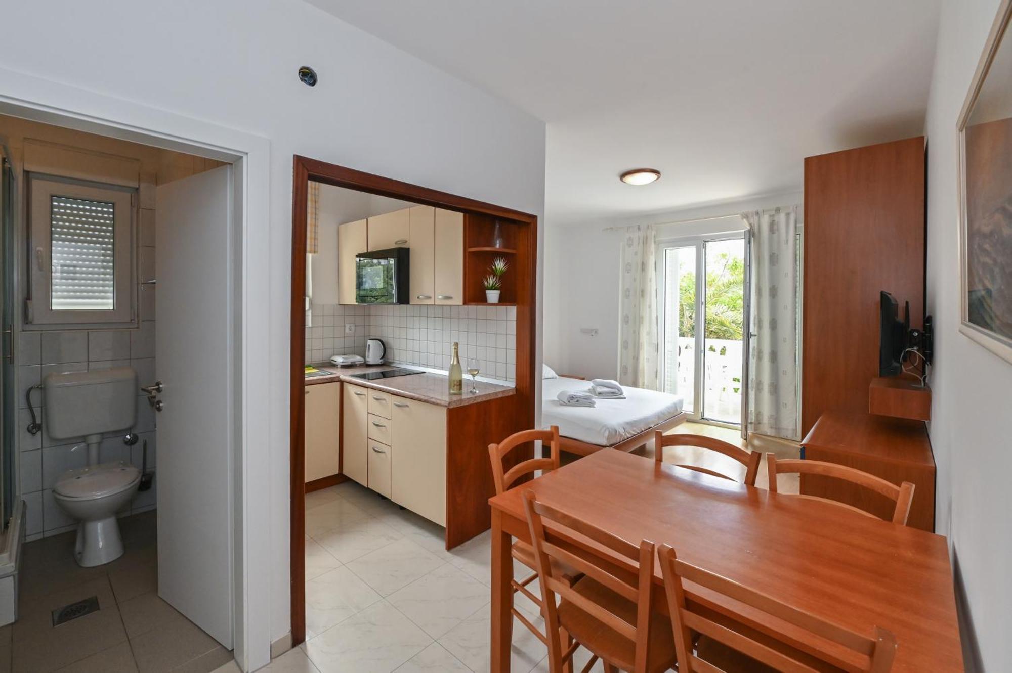 Seagull Pool Apartments & Studios Новаля Стая снимка
