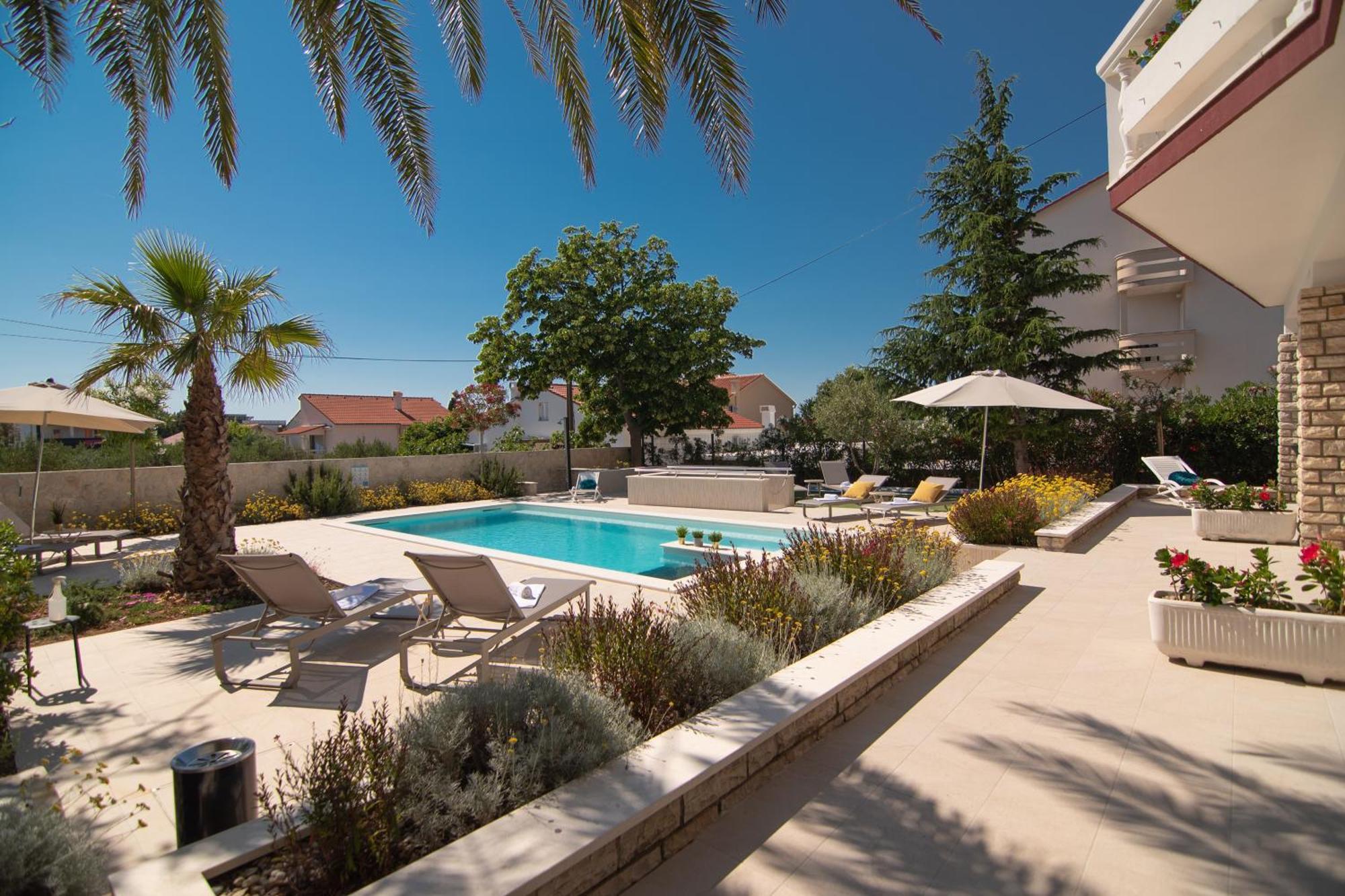 Seagull Pool Apartments & Studios Новаля Стая снимка